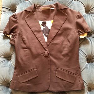 Short sleeve brown jacket